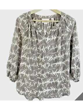 Silk blouse featuring a geometric print, flowy, Y2k style